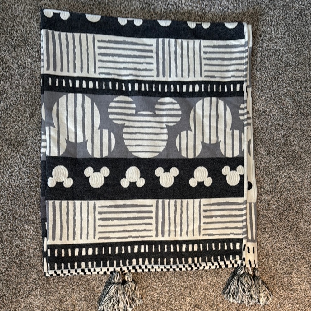 Disney Black and Gray Geometric Accent Decor